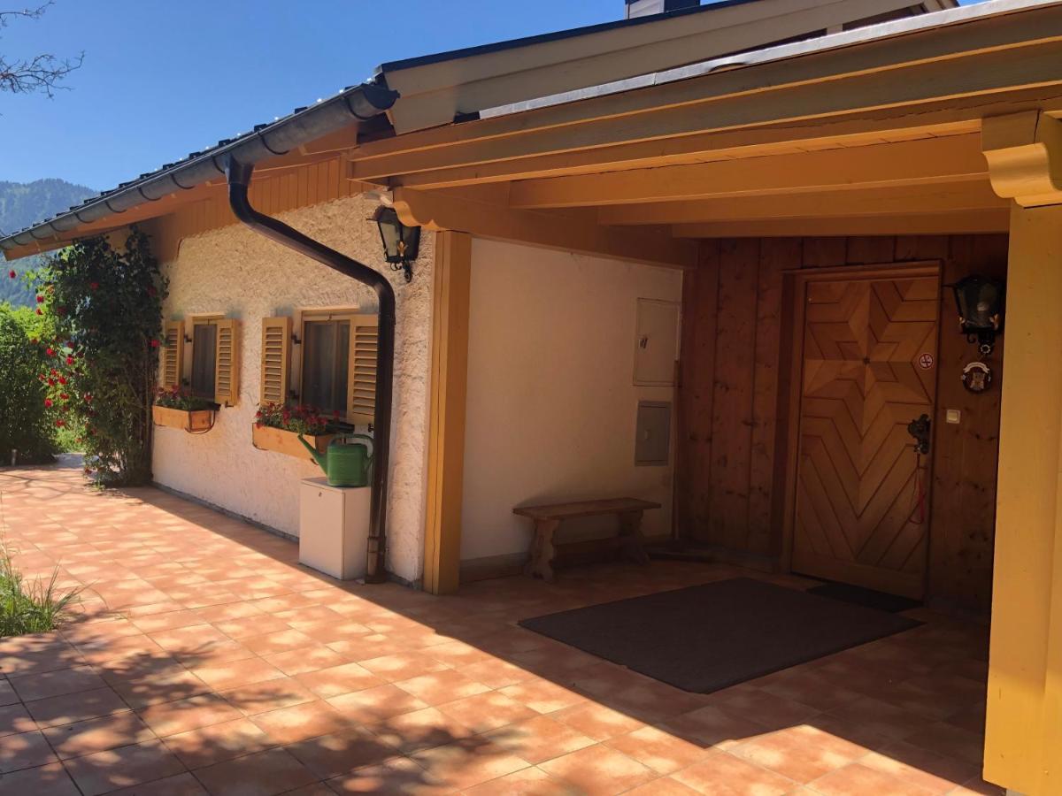 Ferienhaus Veronika Mit 2000Qm Garten Und Bergblick Унтераммергау Екстер'єр фото